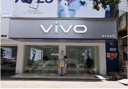 马尔康}做一个门店面广告招牌需要多少钱？